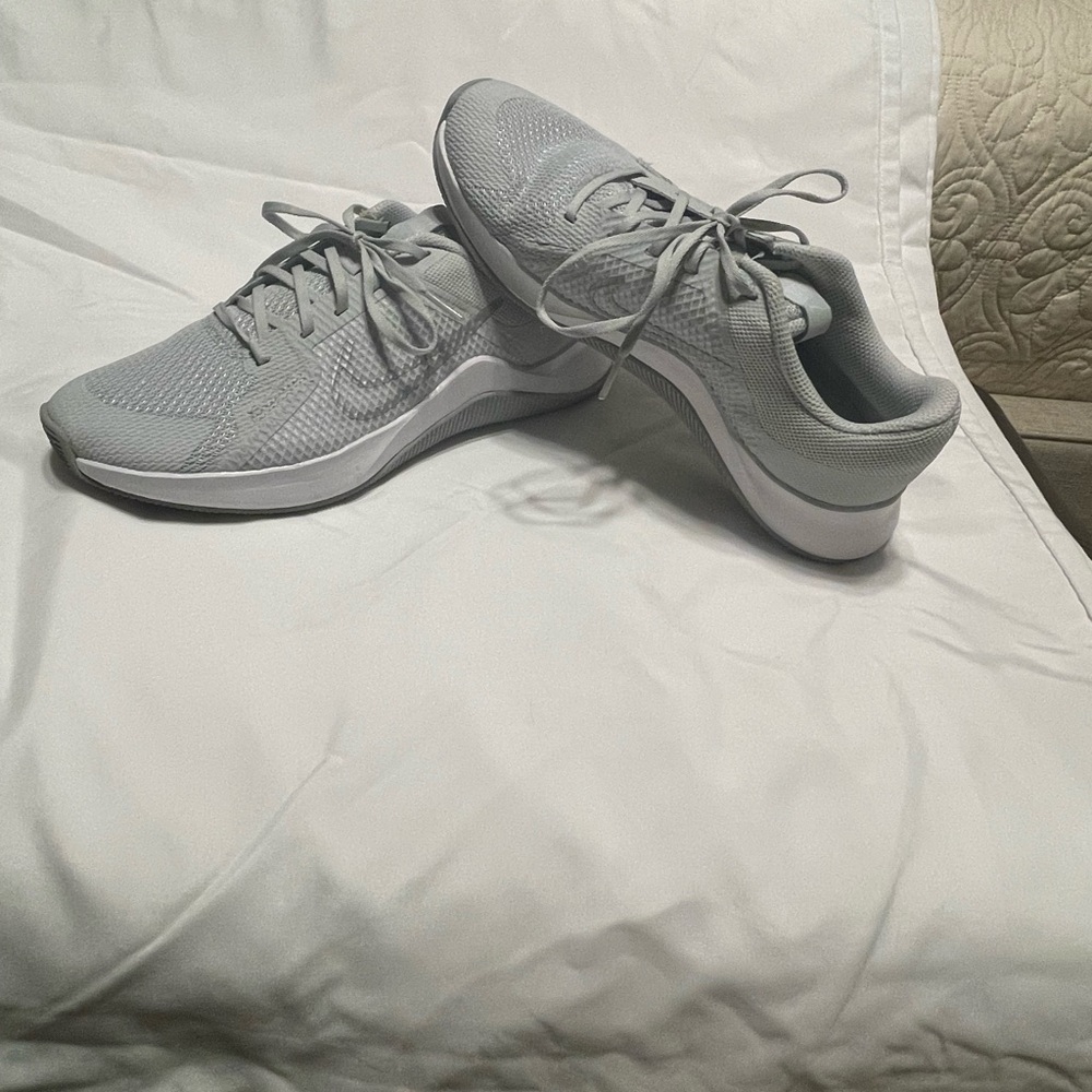 Light Gray Nike Women's Knit Running Sneakers